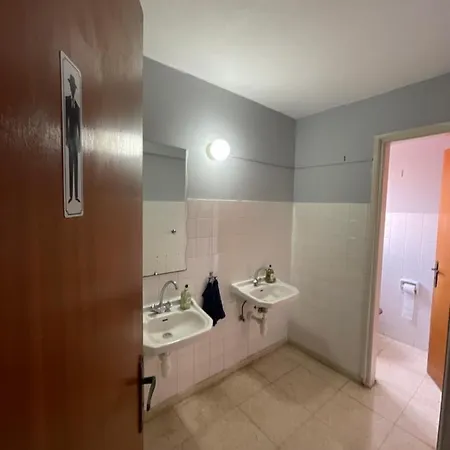 Hostel Marina Paphos